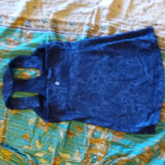 Lululemon Blue Paisley Work out Tank - Picture 4 of 9